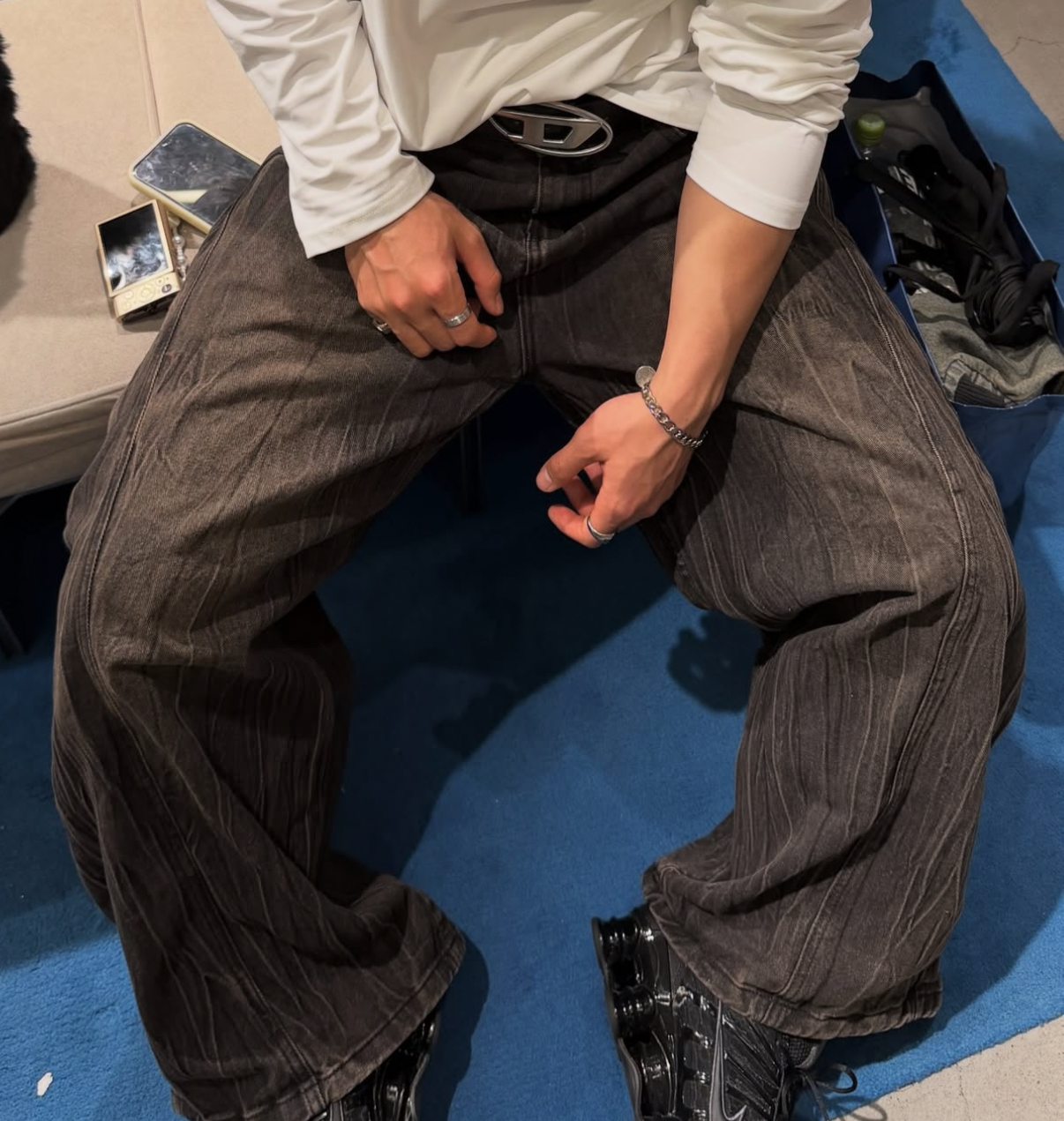 Wash Breakage Baggy Jeans
