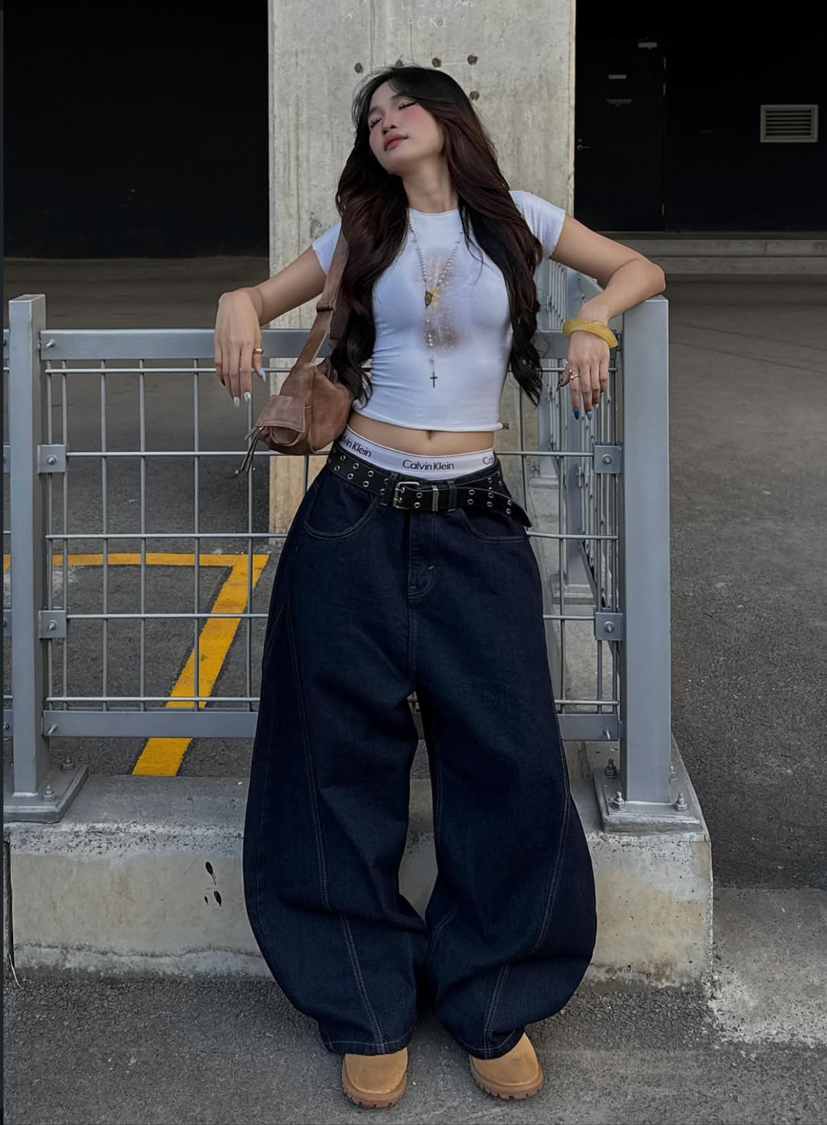 Wash Breakage Baggy Jeans